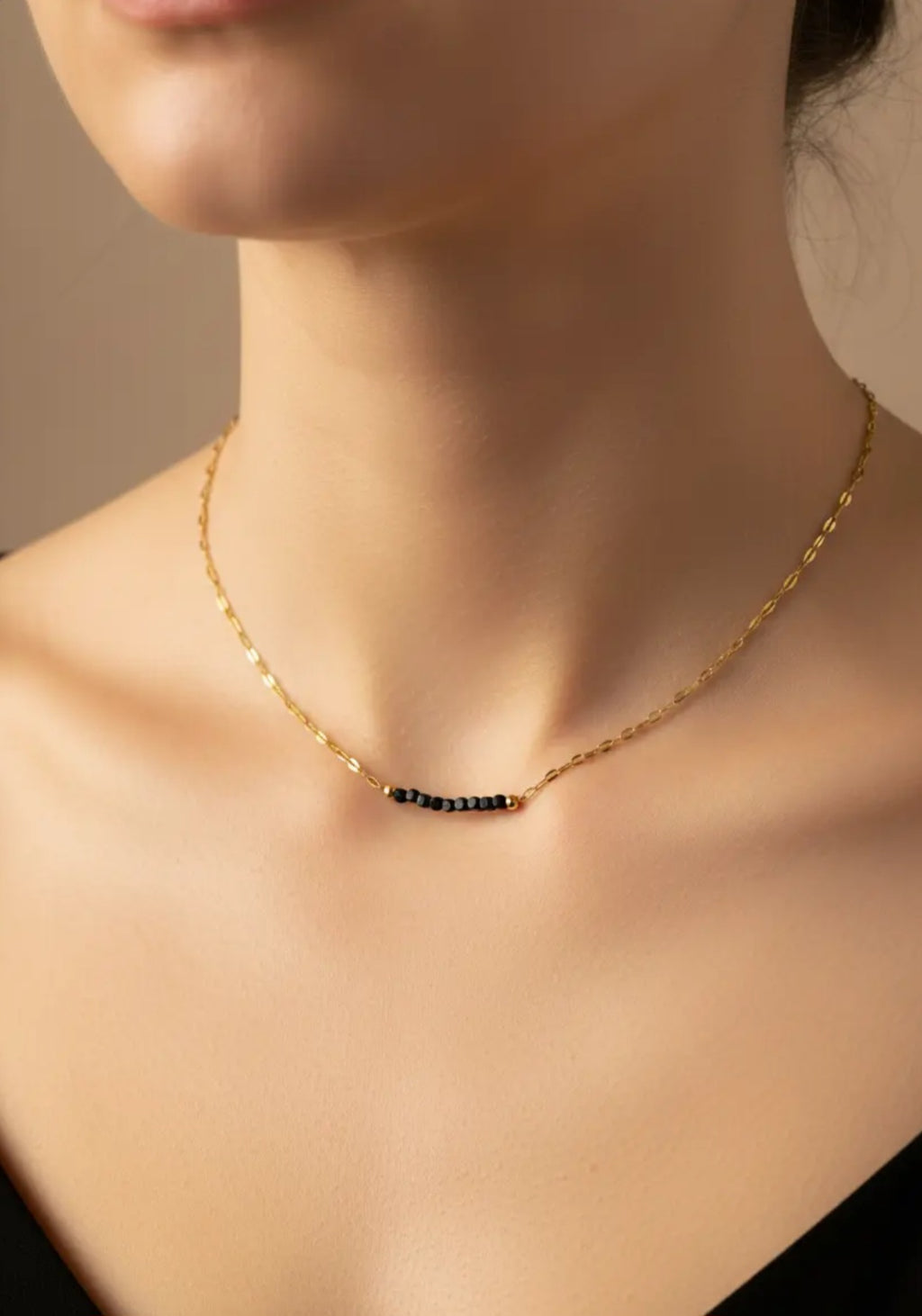 Zlatý náhrdelník - choker LEREA spinel